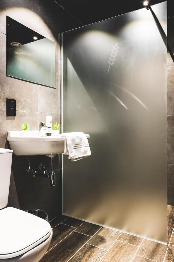 Domaine Du Ble Hotell Wavre Exteriör bild